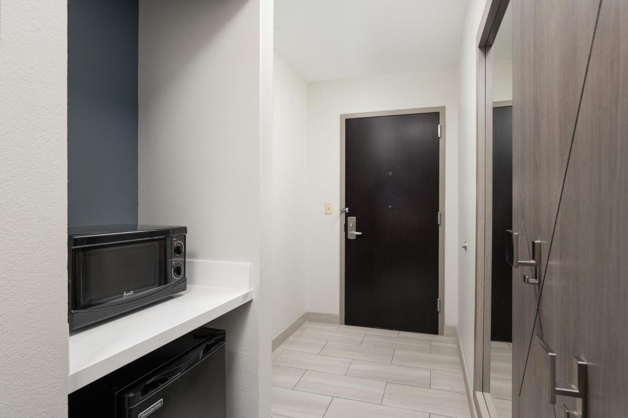 Holiday Inn Express Hotel & Suites Newport South By Ihg Eksteriør bilde