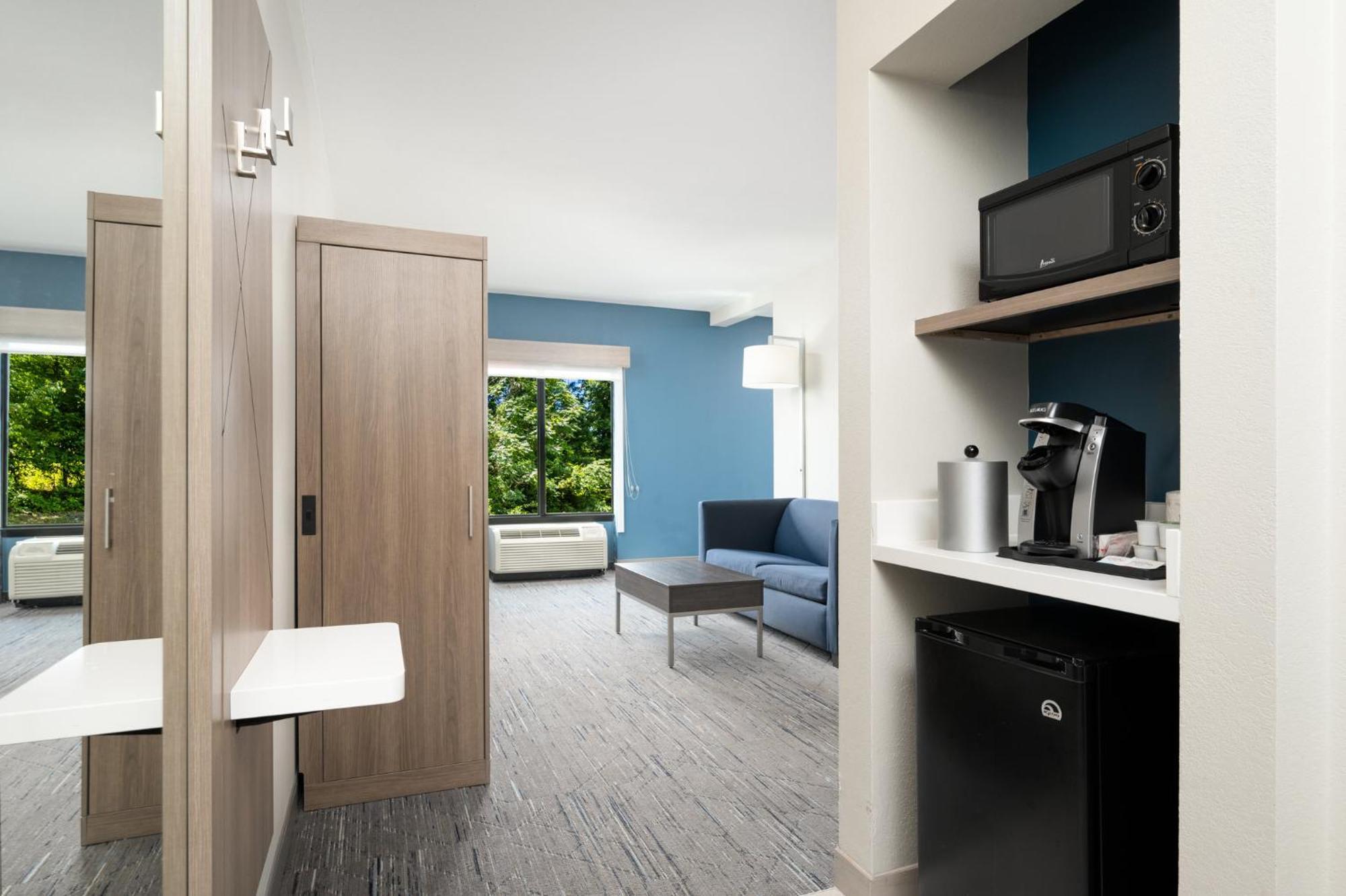 Holiday Inn Express Hotel & Suites Newport South By Ihg Eksteriør bilde